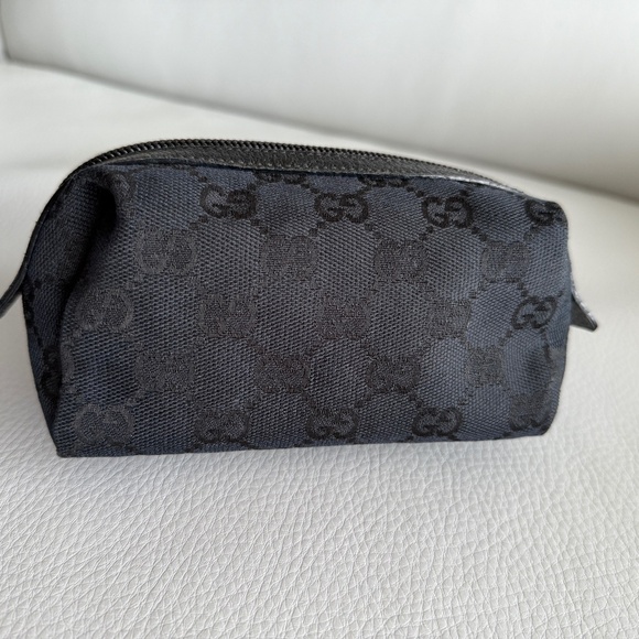 Gucci GG Black Canvas Cosmetic/Accessory Pouch - Excellent Condition! - Picture 6 of 16